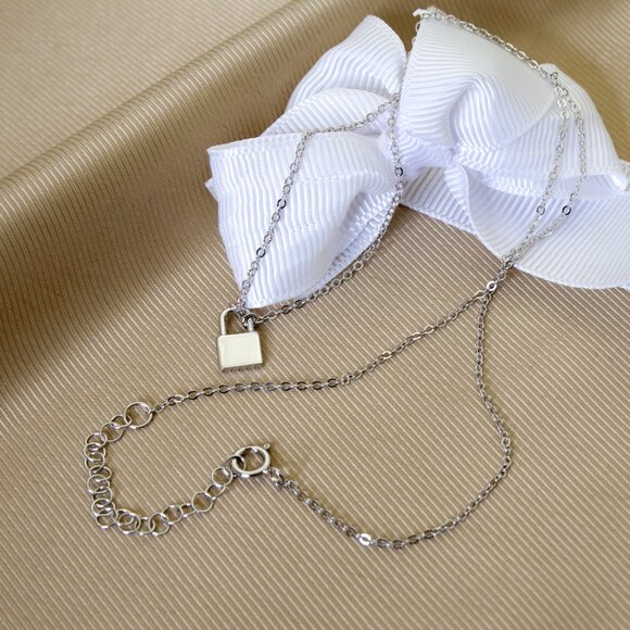 Real Silver Padlock Necklace Tiny Dainty Lock & Key Charm Pendant, Stamped 925 - Picture 3 of 5